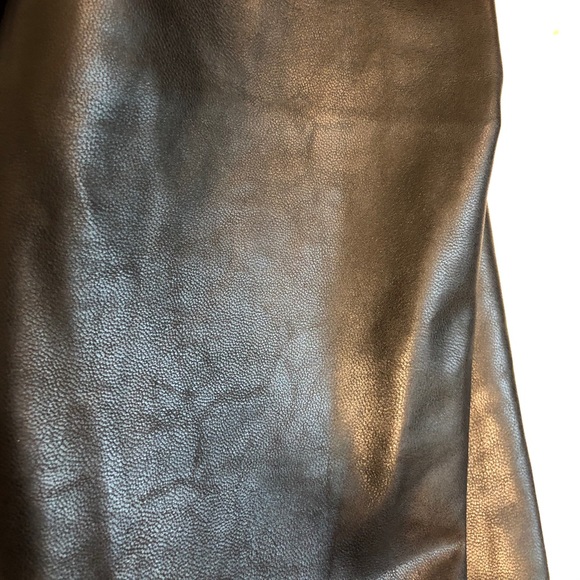 Black Vegan Leather Legging - Picture 6 of 6